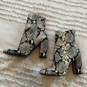 Aldo snake skin boots